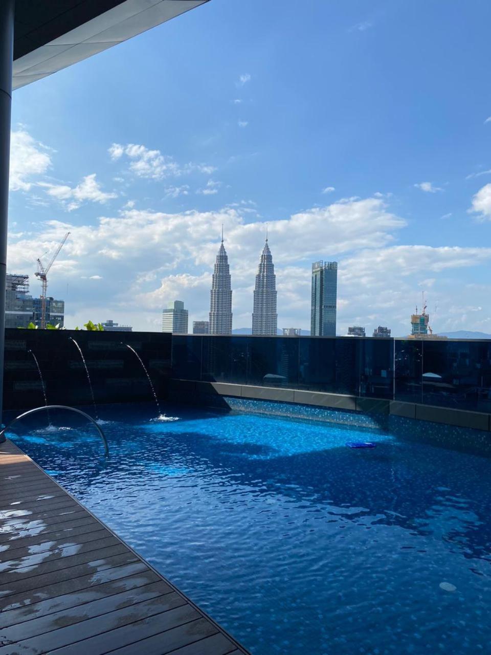 Eaton Residences Klcc By Perkasa Ikon Куала-Лумпур Экстерьер фото